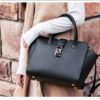 Sac à mains en cuir véritable – Image 3